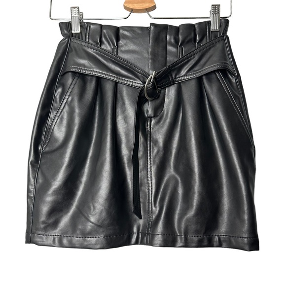 Express Faux Leather Belted Mini Skirt in Pitch Black NEW - Picture 3 of 10